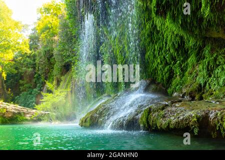 Famoso Kursunlu Selalesi, Cascate ad Antalya, Turchia. Foto Stock