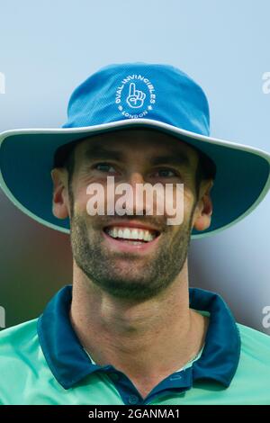 Emerald Headingley Stadium, Leeds, West Yorkshire, 31 luglio 2021. The Hundred - Northern Superchargers vs Oval Invincible Reece Topley of Oval InvincibleÕs Credit: Touchinepics/Alamy Live News Foto Stock