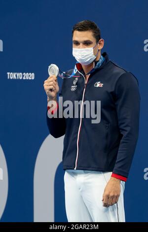 Tokyo, Giappone. 01 agosto 2021. TOKYO, GIAPPONE - 1 AGOSTO: Florent Manaudou di Francia mostra la medaglia d'argento dopo aver garizzato nella finale maschile di 50m Freestyle durante i Giochi Olimpici di Tokyo 2020 al Tokyo Aquatics Center il 30 luglio 2021 a Tokyo, Giappone (Foto di Giorgio Scala/Insifefoto/Deepbluemedia) Credit: Insdefoto srl/Alamy Live News Foto Stock