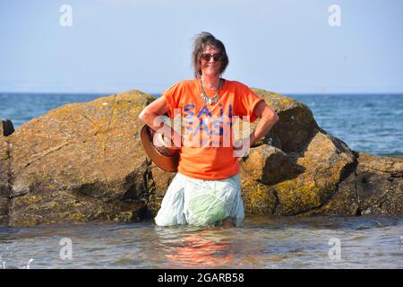 Il cappello di paglia cade fuori della roccia nel mare, Berwick del nord, Lothian orientale, Scozia Regno Unito Foto Stock