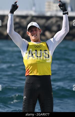 Kanagawa, Giappone. 1 agosto 2021. Matt Wearn of Australia festeggia dopo la gara di medaglia laser a dinghy in una persona degli uomini a vela ai Giochi Olimpici di Tokyo 2020 a Kanagawa, Giappone, 1 agosto 2021. Credit: Huang Zongzhi/Xinhua/Alamy Live News Foto Stock