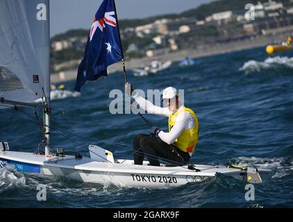 Kanagawa, Giappone. 1 agosto 2021. Matt Wearn of Australia festeggia dopo la gara di medaglia laser a dinghy in una persona degli uomini a vela ai Giochi Olimpici di Tokyo 2020 a Kanagawa, Giappone, 1 agosto 2021. Credit: Huang Zongzhi/Xinhua/Alamy Live News Foto Stock