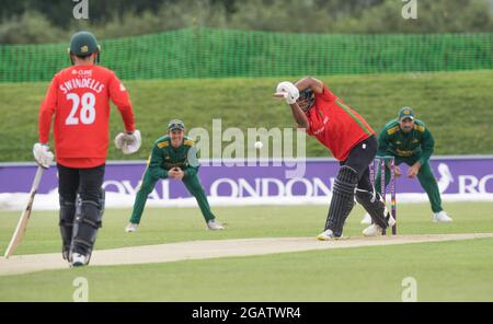 John Fretwell Sporting Complex, Mansfield, Nottinghamshire, Regno Unito. 1 agosto 2021. Gruppo B Nottinghamshire Outlaws affrontare le Foxes Leicestershire al John Fretwell Sporting Complex nella Royal London Cup Credit: Alan Beastall/Alamy Live News. Foto Stock