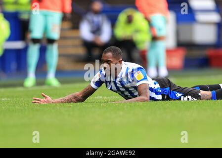 Jaden Brown n. 3 di Sheffield Wednesday atterra sul pavimento dopo essere stato imbrogliato a Sheffield, Regno Unito, l'8/1/2021. (Foto di Mark Cosgrove/News Images/Sipa USA) Foto Stock