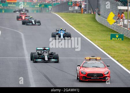 Budapest, Ungheria. 1 agosto 2021. Budapest, Ungheria. 1 agosto, 2021.Budapest, Ungheria. 1 agosto 2021. Safety car, 44 HAMILTON Lewis (gbr), Mercedes AMG F1 GP W12 e Performance, azione durante la Formula 1 Magyar Nagydij 2021, Gran Premio d'Ungheria, 11° appuntamento del Campionato del mondo FIA Formula uno 2021 dal 30 luglio al 1 agosto 2021 sull'Hungaroring, a Mogyorod, vicino Budapest, Ungheria - Photo Antonin Vincent / DPPI Credit: DPPI Media/Alamy Live News Credit: DPPI Media/Alamy Live News Foto Stock