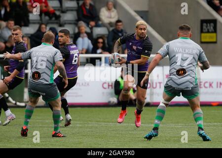 Newcastle, Regno Unito. 20 Marzo 2021. NEWCASTLE UPON TYNE, Regno Unito 1 AGOSTO Matty Wright of Newcastle Thunder attacchi durante la partita TRA Newcastle Thunder e Whitehaven RLFC a Kingston Park, Newcastle domenica 1 agosto 2021. (Credit: Chris Lishman | MI News) Credit: MI News & Sport /Alamy Live News Foto Stock