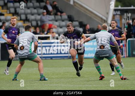 Newcastle, Regno Unito. 20 Marzo 2021. NEWCASTLE UPON TYNE, Regno Unito 1 AGOSTO Jay Chapelhow di Newcastle Thunder in azione durante la partita TRA Newcastle Thunder e Whitehaven RLFC a Kingston Park, Newcastle domenica 1 agosto 2021. (Credit: Chris Lishman | MI News) Credit: MI News & Sport /Alamy Live News Foto Stock