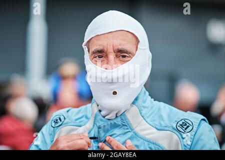 Towcester, Northamptonshire, Regno Unito. 1 agosto 2021. Pilota di corse Jonathan Holtzman (USA) e Tyrrell P-34 di Fittipaldi durante il Classic Motor Racing Festival al circuito di Silverstone (Foto di Gergo Toth / Alamy Live News) Foto Stock