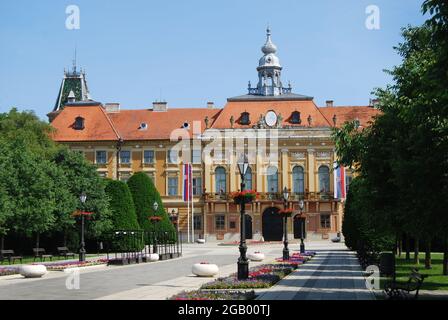 Il municipio di Sombor, Serbia - 13 giugno 2020. Foto Stock