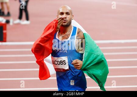 Tokyo, Kanto, Giappone. 1 agosto 2021. Lamont Marcell Jacobs (ITA) reagisce dopo aver vinto l'oro nella finale maschile di 100m durante i Giochi Olimpici di Tokyo 2020 allo Stadio Olimpico. (Credit Image: © David McIntyre/ZUMA Press Wire) Foto Stock