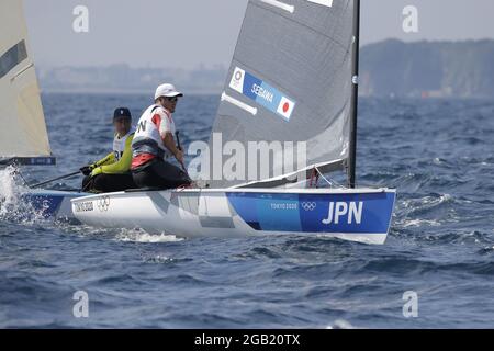 Kanagawa, Giappone. 1 agosto 2021. Kazumasa Segawa (JPN) vela : Finn maschile durante i Giochi Olimpici di Tokyo 2020 al porto di Enoshima a Kanagawa, Giappone . Credit: Kaoru Soehata/AFLO/Alamy Live News Foto Stock