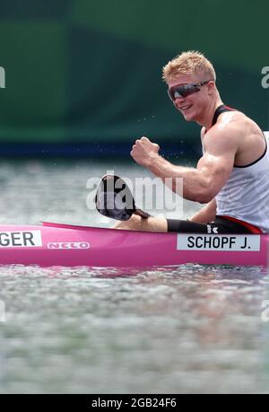 Tokio, Giappone. 02 agosto 2021. Canoa: Olimpiadi, kayak singolo, 1000m, uomini, riscaldatori a Sea Forest Waterway. Jacob Schopf di Germania Grazie. Credit: Jan Woitas/dpa-Zentralbild/dpa/Alamy Live News Foto Stock