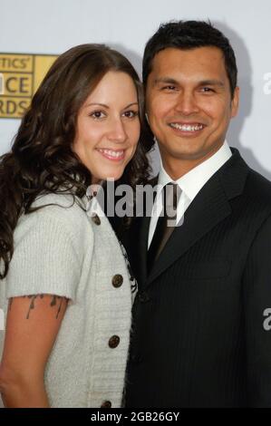 L'attrice Tara Mason e l'attore Adam Beach sono presenti agli arrivi dei tappeti rossi per i 12° Critics' Choice Awards al Santa Monica Civic Auditorium il 12 gennaio 2007 a Santa Monica, California. Credito: Jared Milgrim/l'accesso fotografico Foto Stock