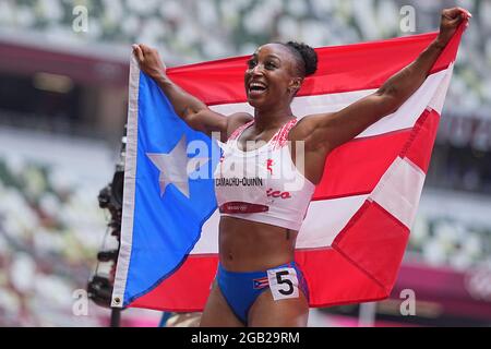 Tokyo, Giappone. 02 agosto 2021. Atletica: Olimpiadi, donne, 100 m ostacoli, finale, allo Stadio Olimpico. Jasmine Camacho-Quinn di Puerto Rico è felice di oro. Credit: Michael Kappeler/dpa/Alamy Live News Foto Stock