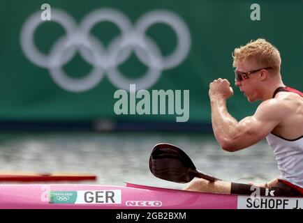 Tokio, Giappone. 02 agosto 2021. Canoa: Olimpiadi, kayak singolo, 1000m, uomini, riscaldatori a Sea Forest Waterway. Jacob Schopf di Germania Grazie. Credit: Jan Woitas/dpa-Zentralbild/dpa/Alamy Live News Foto Stock