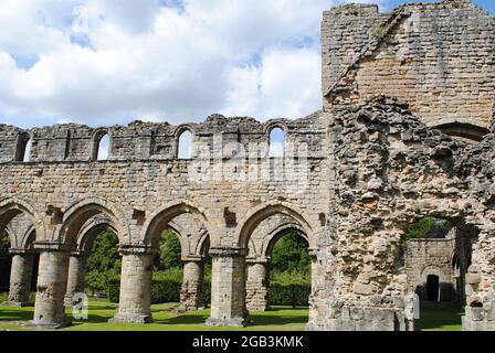 Rovine abbazia britannica di Buildwas Shropshire Foto Stock