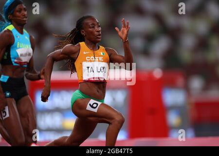 Tokyo, Giappone. 2 agosto 2021. TA LOU Marie-Josee (CIV) Atletica : Semifinale femminile di 200m durante i Giochi Olimpici di Tokyo 2020 allo Stadio Nazionale di Tokyo, Giappone . Credit: Yohei Osada/AFLO SPORT/Alamy Live News Foto Stock