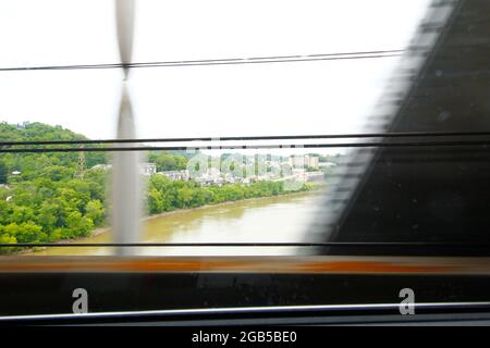 Brent Spence Bridge (Interstate 75 e 71) sul fiume Ohio Foto Stock