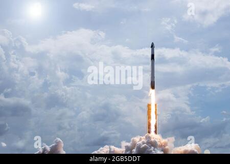 Inizio dell'astronave. Elementi di questa immagine sono stati forniti dalla NASA. Foto Stock