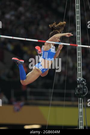 Katerina Stefanidi (Grece) presso le donne del Pole Vault finale della IAAF Campionati del Mondo di atletica leggera del 6 agosto, 201st presso lo Stadio Olimpico di Londra, Gran Bretagna Foto Stock