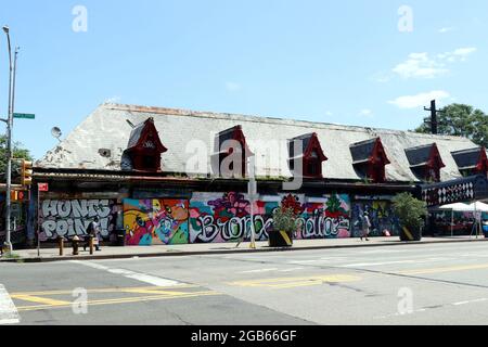 La stazione ferroviaria è stata disutilizzata a causa del ritorno, New York, NY USA Foto Stock