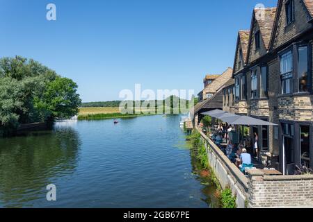 The River Terrace and River Great Ouse, St Ives, Cambridgeshire, Inghilterra, Regno Unito Foto Stock