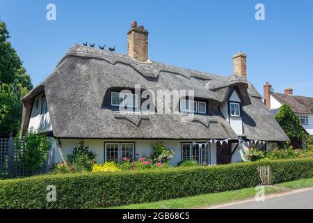 Cottage di paglia, Mill Street, Houghton, Houghton & Wyton, Cambridgeshire, Inghilterra, Regno Unito Foto Stock