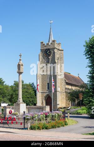 Chiesa parrocchiale di San Pietro e San Paolo da Market Hill, Chatteris, Cambridgeshire, Inghilterra, Regno Unito Foto Stock