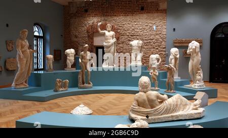 Cracovia. Cracovia. Polonia. Antiche sculture in marmo greco e romano nella collezione dei principi Czartoryski al Museo Nazionale. Foto Stock