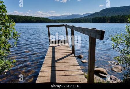 Loch an Eilein, vicino a Rothiemurchus, Aviemore, Badenoch e Speyside, Scozia Foto Stock