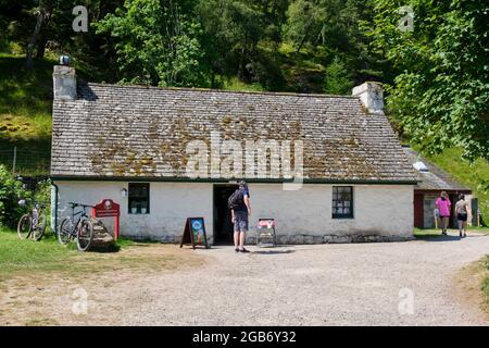 Centro visitatori di Loch an Eilein, vicino a Rothiemurchus, Aviemore, Badenoch e Speyside, Scozia Foto Stock