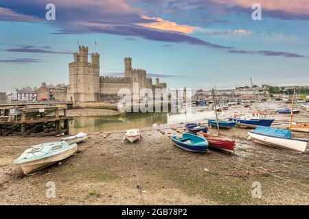 Castello di Caernarfon, Gwynedd, Galles, Regno Unito Foto Stock