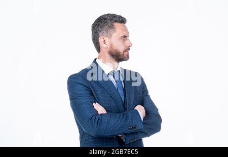 bell'uomo d'affari sicuro in formalwear ha attraversato le mani isolate su bianco, carisma Foto Stock