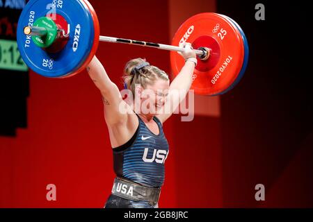 Tokyo, Kanto, Giappone. 2 agosto 2021. Martha Ann Rogers (USA) partecipa all'evento femminile di sollevamento pesi di 87kg alle Olimpiadi estive del 2020 al Tokyo International Forum. (Credit Image: © David McIntyre/ZUMA Press Wire) Foto Stock