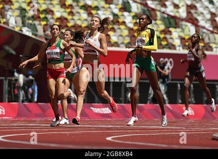 Tokyo, Giappone. 3 agosto 2021. Gli atleti gareggiano durante il caldo femminile di 400 m ai Giochi Olimpici di Tokyo 2020 a Tokyo, Giappone, 3 agosto 2021. Credit: Jia Yuchen/Xinhua/Alamy Live News Foto Stock
