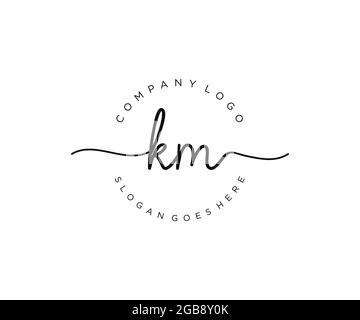 KM monogramma di bellezza del logo femminile e design elegante del logo, logo di scrittura a mano della firma iniziale, matrimonio, moda, floreale e botanico con creativo Illustrazione Vettoriale