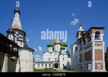 Cattedrale di Spaso-Preobrazhensky e Belfry, Monastero di Spaso-Euthymius, Suzdal, anello d'Oro, Russia Foto Stock