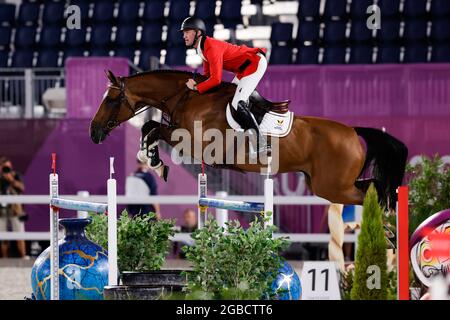 Tokyo, Giappone. 3 agosto 2021. TOKYO, GIAPPONE - 3 AGOSTO: Niels Bruynseels del Belgio in gara su Jumping individuale Qualifier durante i Giochi Olimpici di Tokyo 2020 al Parco Equestre il 3 agosto 2021 a Tokyo, Giappone (Foto di PIM Waslander/Orange Pictures) Credit: Orange Pics BV/Alamy Live News Foto Stock
