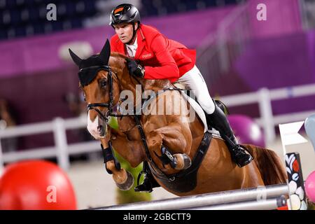 Tokyo, Giappone. 3 agosto 2021. TOKYO, GIAPPONE - 3 AGOSTO: Andre Thieme della Germania in gara su Jumping individuale Qualifier durante i Giochi Olimpici di Tokyo 2020 al Parco Equestre il 3 agosto 2021 a Tokyo, Giappone (Foto di PIM Waslander/Orange Pictures) Credit: Orange Pics BV/Alamy Live News Foto Stock
