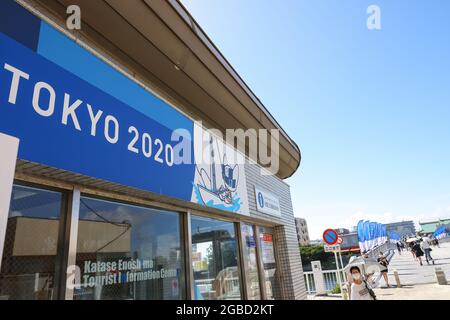 Le Olimpiadi di Tokyo, intorno alla sede del concorso di vela, intorno alla stazione di Enoshima nella città di Fujisawa, Prefettura di Kanagawa. Giorno 12 delle Olimpiadi di Tokyo il 3 agosto 2021 a Tokyo, Giappone. (Foto di Kazuki Oishi/Sipa USA) Foto Stock