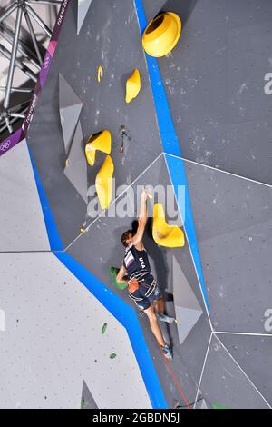 Tokyo, Giappone. 3 agosto 2021. Il Nathaniel Coleman degli Stati Uniti compete nella qualifica principale durante le Olimpiadi di Tokyo, l'arrampicata sportiva maschile all'Aomi Urban Sports Park di Tokyo, Giappone, il 3 agosto 2021. Foto di Keizo Mori/UPI Credit: UPI/Alamy Live News Foto Stock