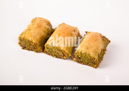 Baklava con pistacchio, uno dei più bei dessert della cucina turca. Dolce turco baklava Foto Stock