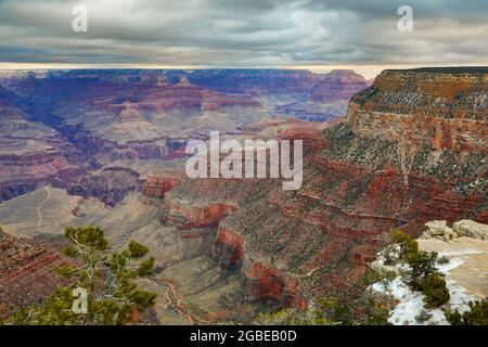 Bluffs e canyon da Maricopa Point, Grand Canyon National Park, Arizona USA Foto Stock