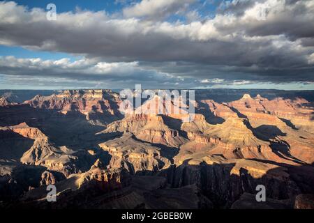 Le formazioni rocciose e i canyon dal punto Maricopa, il Parco Nazionale del Grand Canyon, Arizona USA Foto Stock