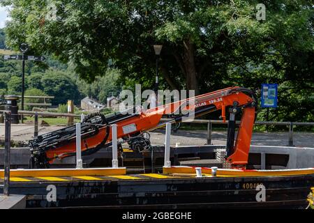 Un drago canale sul canale Leeds Liverpool a Bingley nello Yorkshire Occidentale. Foto Stock