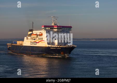 Inghilterra, Hampshire, Portsmouth, il Solent, Condor Lines nave Commodore Clipper Foto Stock
