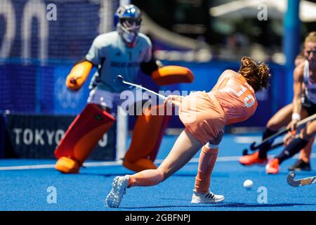 TOKYO, GIAPPONE - 4 AGOSTO: Felice Albers dei Paesi Bassi segna il suo terzo gol in gara sulla Semifinale delle Donne durante i Giochi Olimpici di Tokyo 2020 allo Stadio di Hockey Oi il 4 agosto 2021 a Tokyo, Giappone (Foto di PIM Waslander/Orange Pictures) NOCNSF Foto Stock