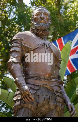 Statua di Pedro Menendez de Aviles (fondatore della città di Sant'Agostino) alla Fontana del Parco Archeologico Giovanile di Sant'Agostino, Florida. (STATI UNITI) Foto Stock