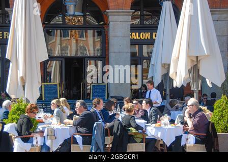 Chez Albert, ristorante a Place du Capitole, Tolosa Foto Stock