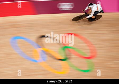 Tokyo, Giappone. 04 agosto 2021. TOKYO, GIAPPONE - 4 AGOSTO: Stefan Boetticher della Germania in gara sulle qualifiche Sprint per uomini durante i Giochi Olimpici di Tokyo 2020 al Velodrome di Izu il 4 agosto 2021 a Tokyo, Giappone (Foto di Yannick Verhoeven/Orange Pictures) Credit: Orange Pics BV/Alamy Live News Foto Stock